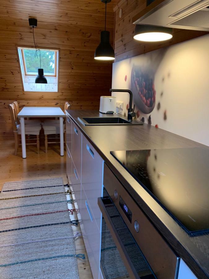 Muha Beach Holiday Home Riksu Buitenkant foto